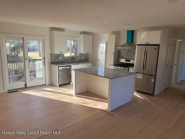 $765,000 | 16 Trinity Place, Rhinebeck, NY 12572