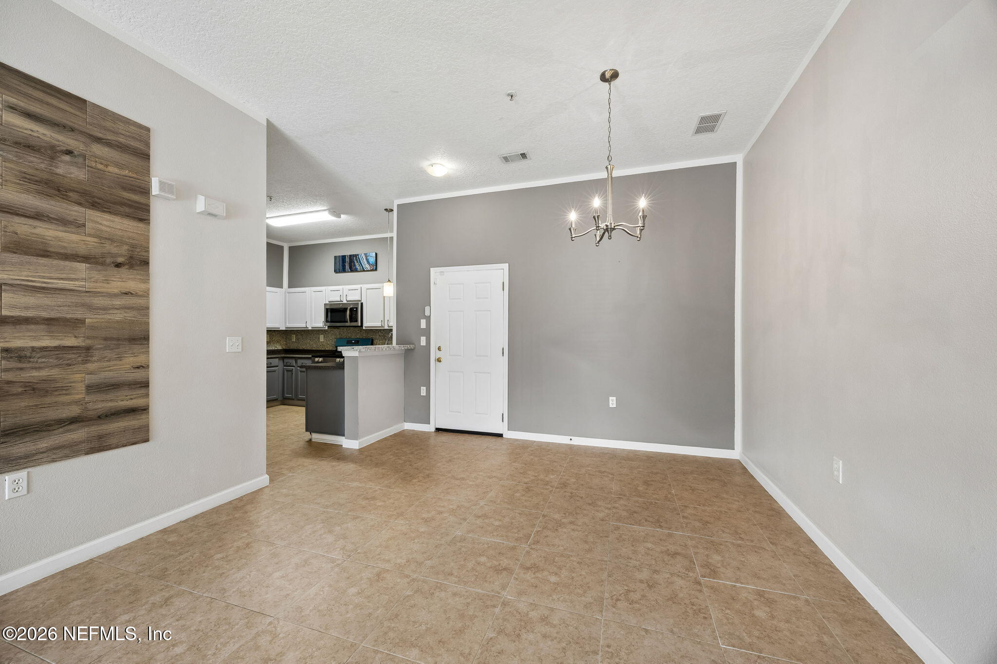 7920 Merrill Road, Unit 1801 Jacksonville, FL 32277 - Photo 6 of 33 8-web-or-mls-7920 Merrill Rd-8