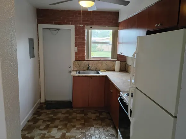 $1,750 | 2221 Johnson Street, Hollywood, FL 33020