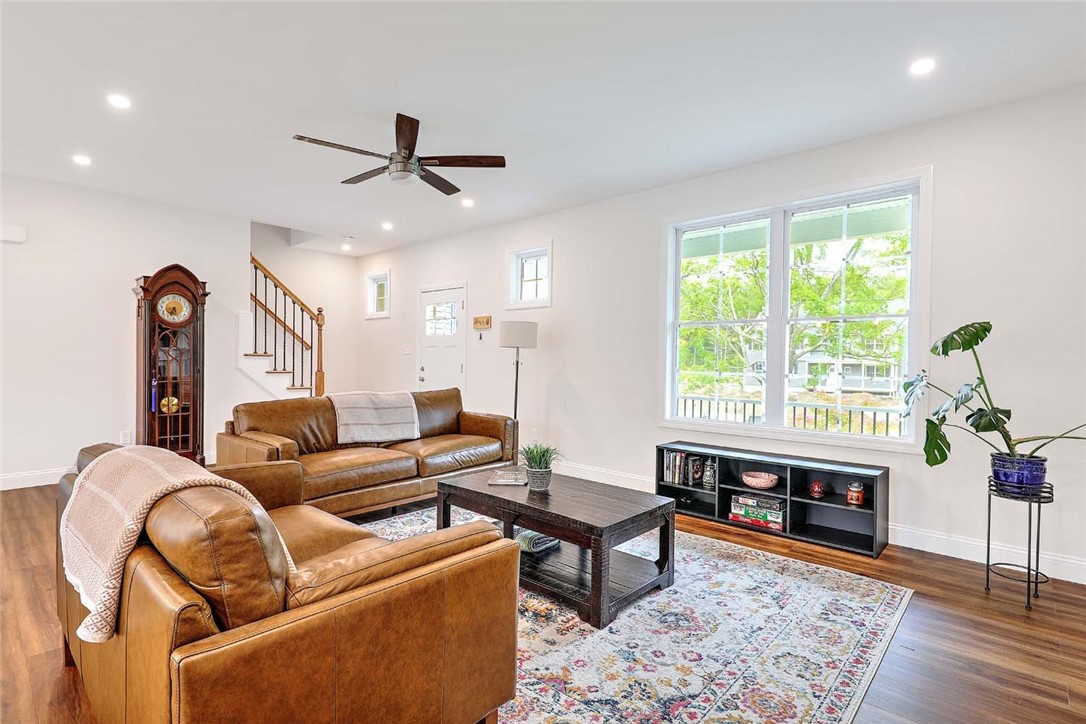 3 Big River Road Coventry, RI 02816 - Photo 7 of 38 Living room