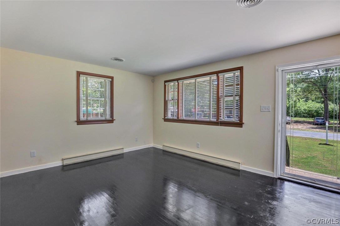 1946 Powell Road Richmond, VA 23224 - Photo 4 of 18 Gallery Image 4