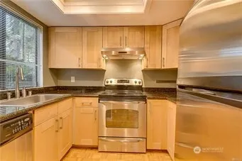 $2,850 | 3531 109th Place Northeast, Unit 4, Bellevue, WA 98004