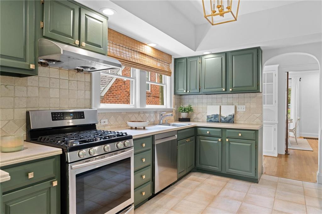 1148 Reeder Circle Northeast Atlanta, GA 30306 - Photo 15 of 59 Gallery Image 15