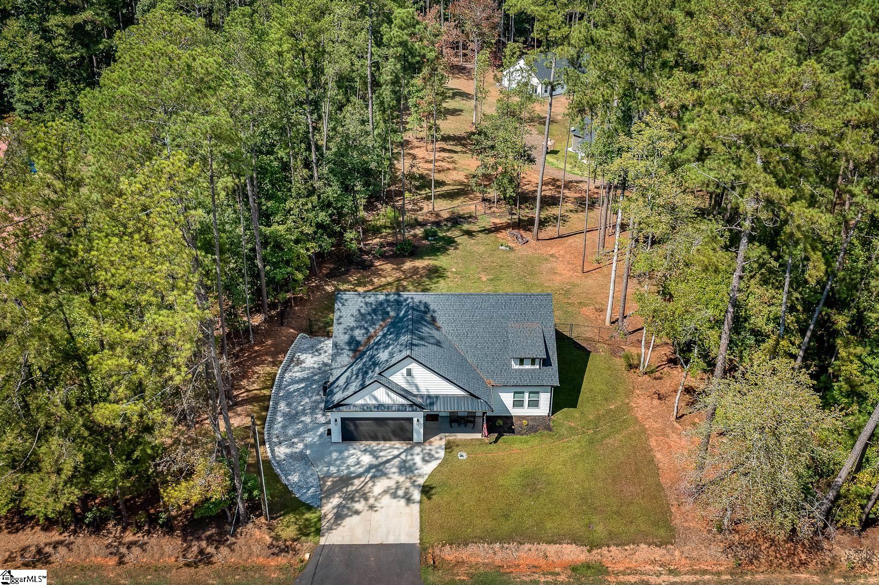 217 Shenandoah Road Townville, SC 29689 - Photo 3 of 31 Gallery Image 3