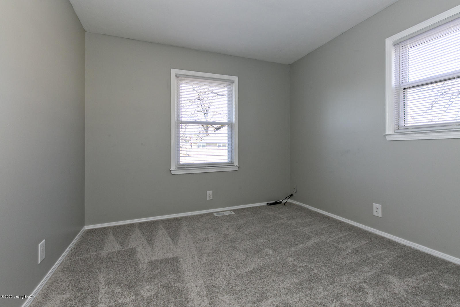 3606 Tarragon Road Louisville, KY 40219 - Photo 21 of 30 20_REP7943