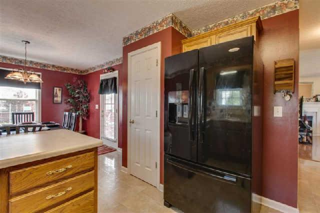 443 County Farm Road Murfreesboro, TN 37127 - Photo 6 of 20 Pantry and Snack Bar