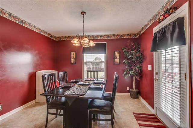 443 County Farm Road Murfreesboro, TN 37127 - Photo 8 of 20 Dine in, Enjoy Time with Friends.