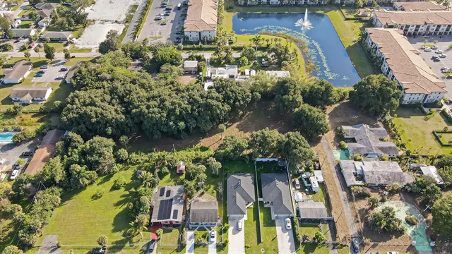 $975,000 | 4838 Badger Road, West Palm Beach, FL 33417