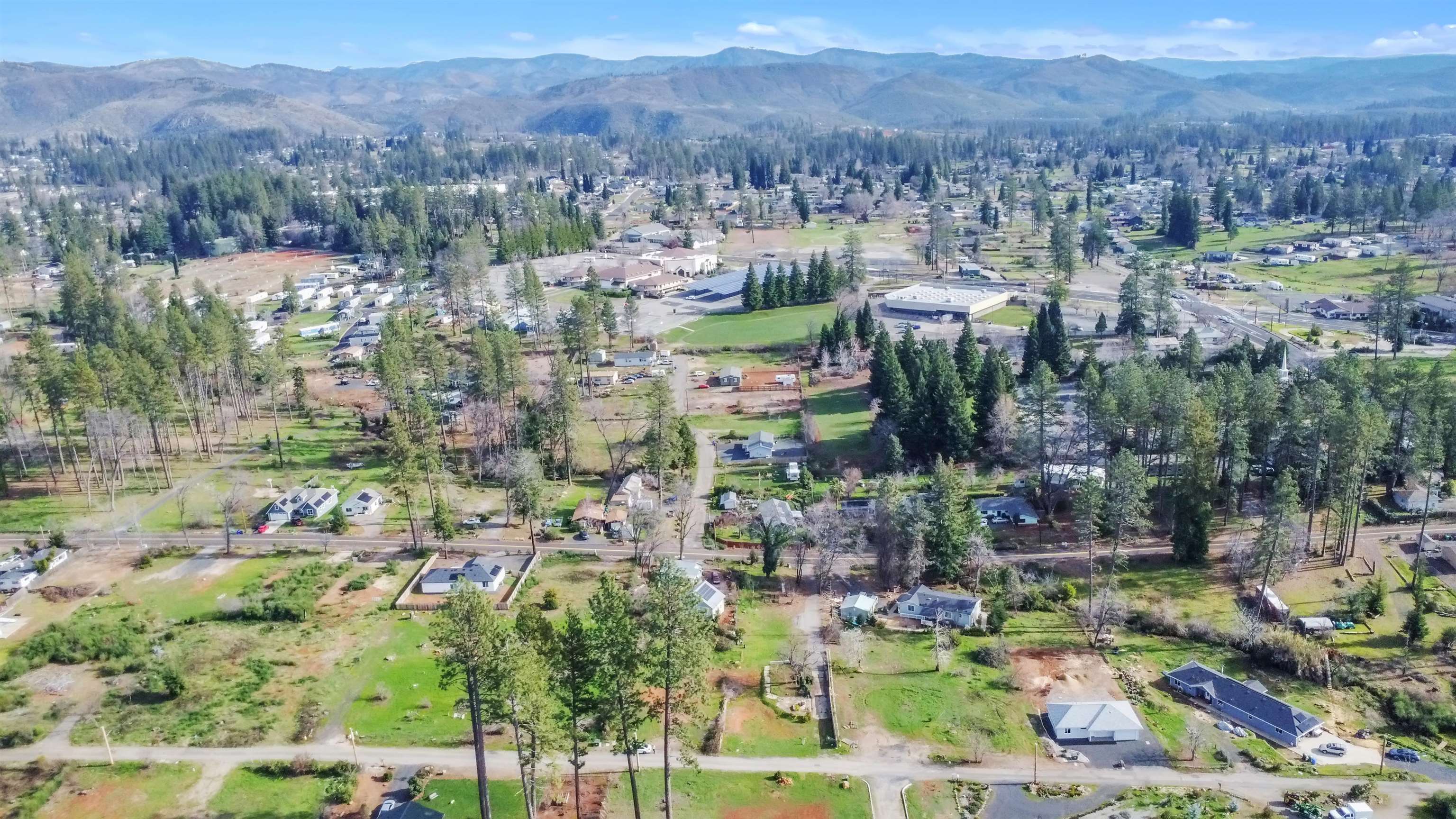 6251 Harvey Road Paradise, CA 95969 - Photo 23 of 48 a view of a city with a lake