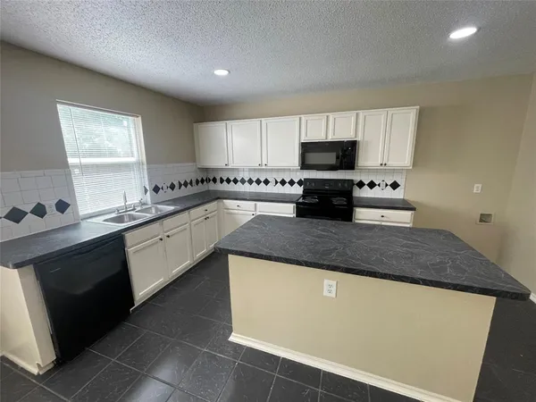 $2,495 | 640 Gibson Street, Cedar Hill, TX 75104