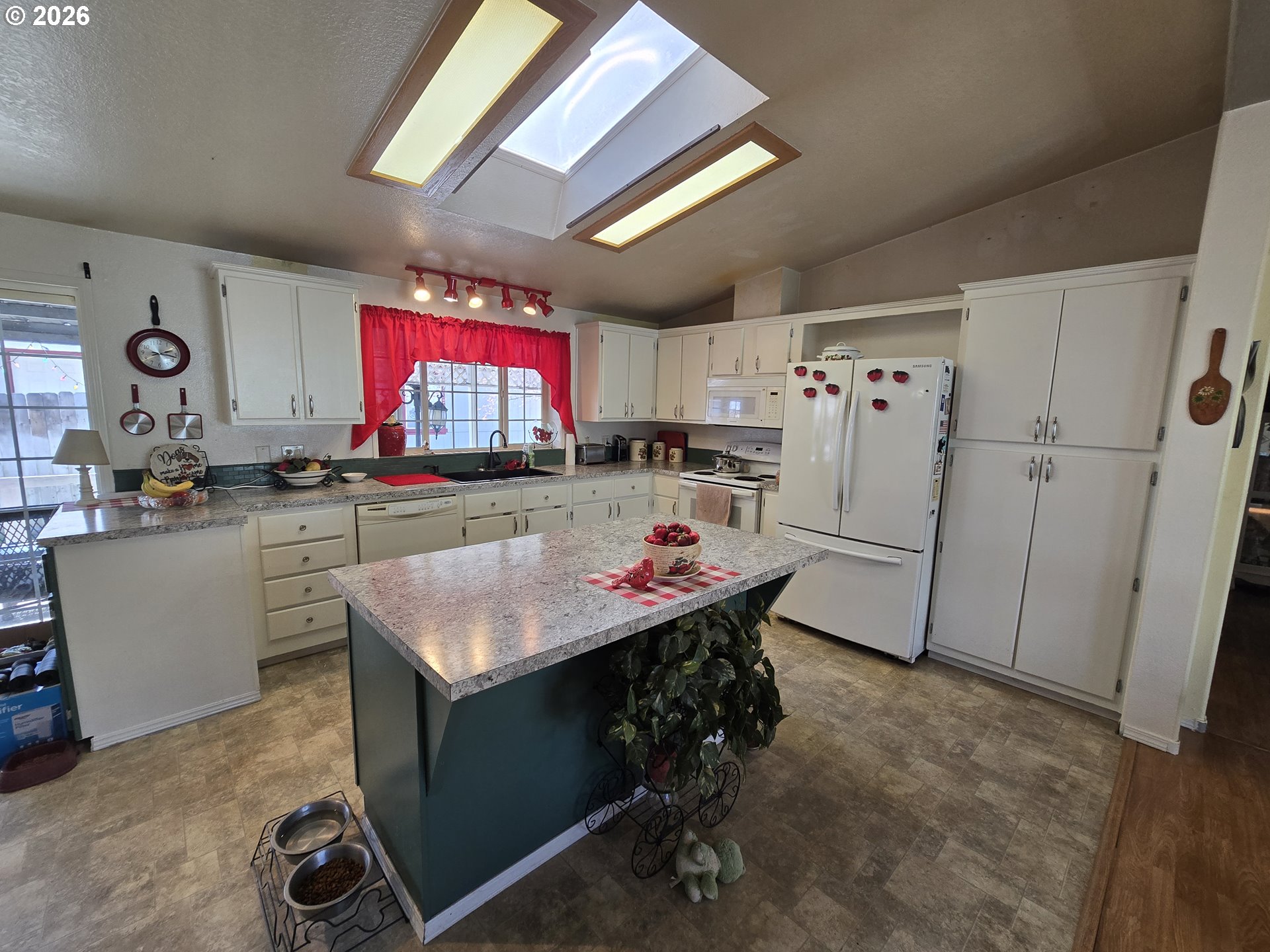 1688 Northeast 3rd Place Hermiston, OR 97838 - Photo 12 of 23