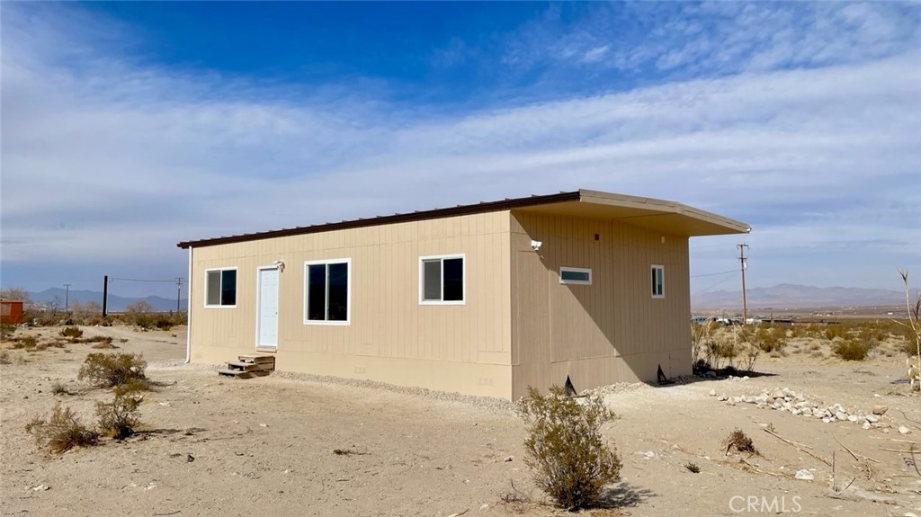 38013 Foothill Road Lucerne Valley, CA 92356 - Photo 10 of 26