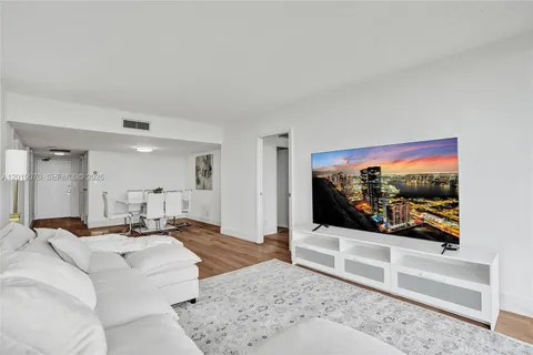 $425,000 | 20379 West Country Club Drive, Unit 1440, Aventura, FL 33180