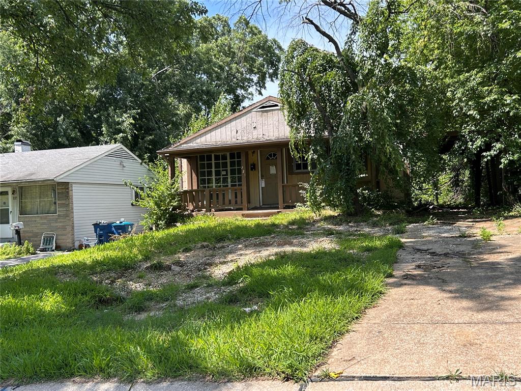 221 Roderick Drive St. Louis, MO 63137 - Photo 2 of 3