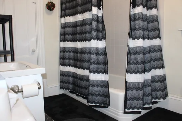 $2,150 | 121 Winter Street, Unit 4, Framingham, MA 01702