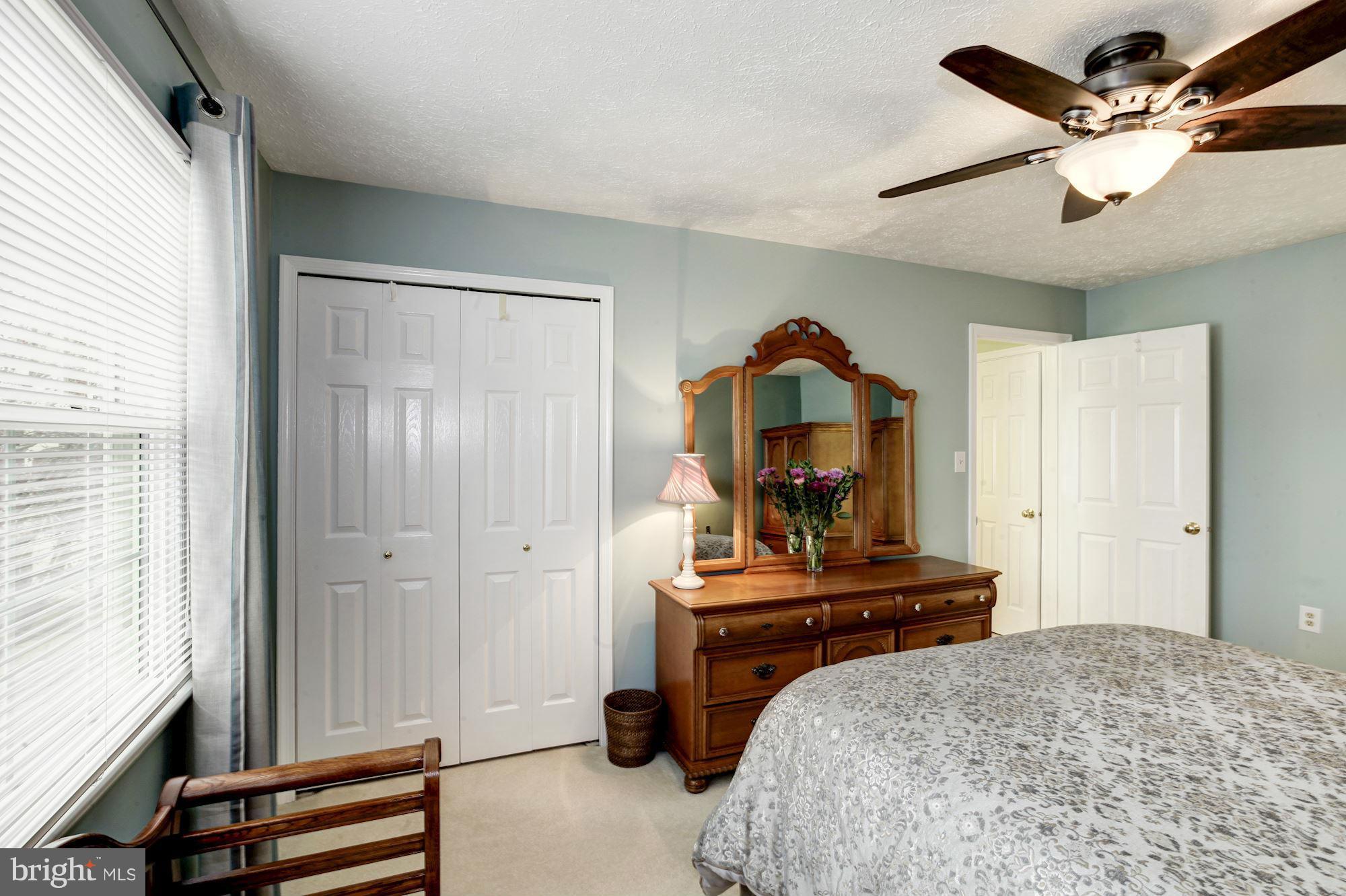 10403 Labrador Loop Manassas, VA 20112 - Photo 18 of 29 Bedroom