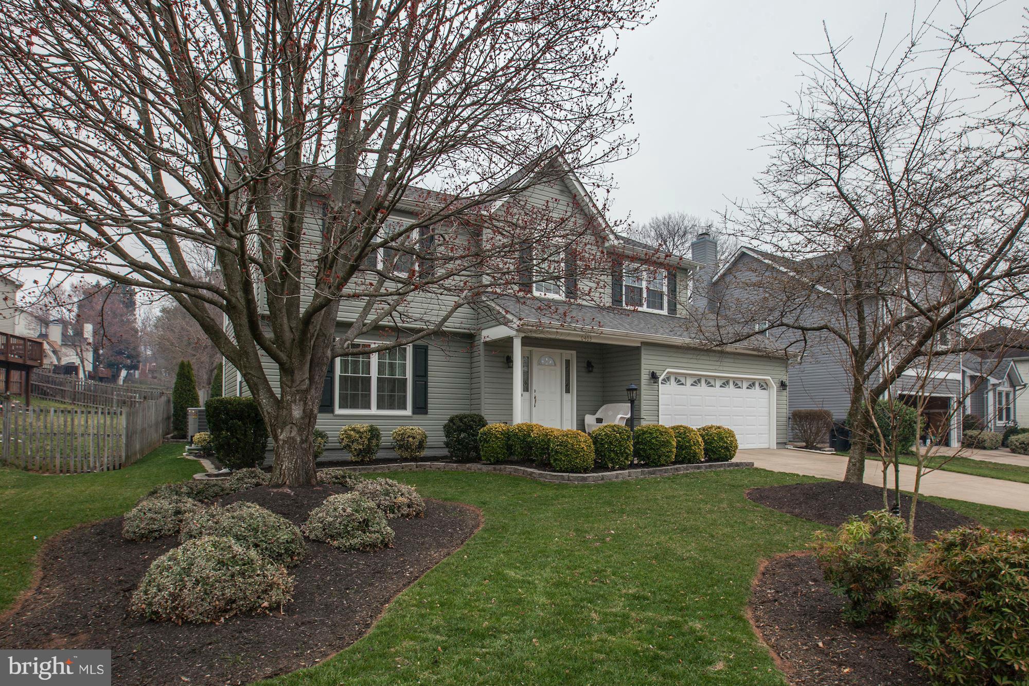 10403 Labrador Loop Manassas, VA 20112 - Photo 3 of 29 Exterior (Front)