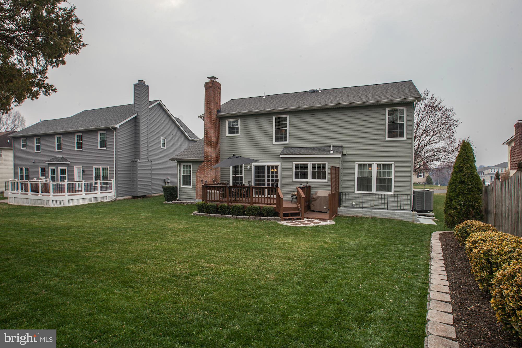 10403 Labrador Loop Manassas, VA 20112 - Photo 29 of 29 Exterior (Rear)