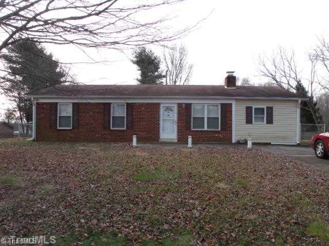 322 Ridgecrest Drive King, NC 27021 - Photo 1 of 9 Exterior Front.