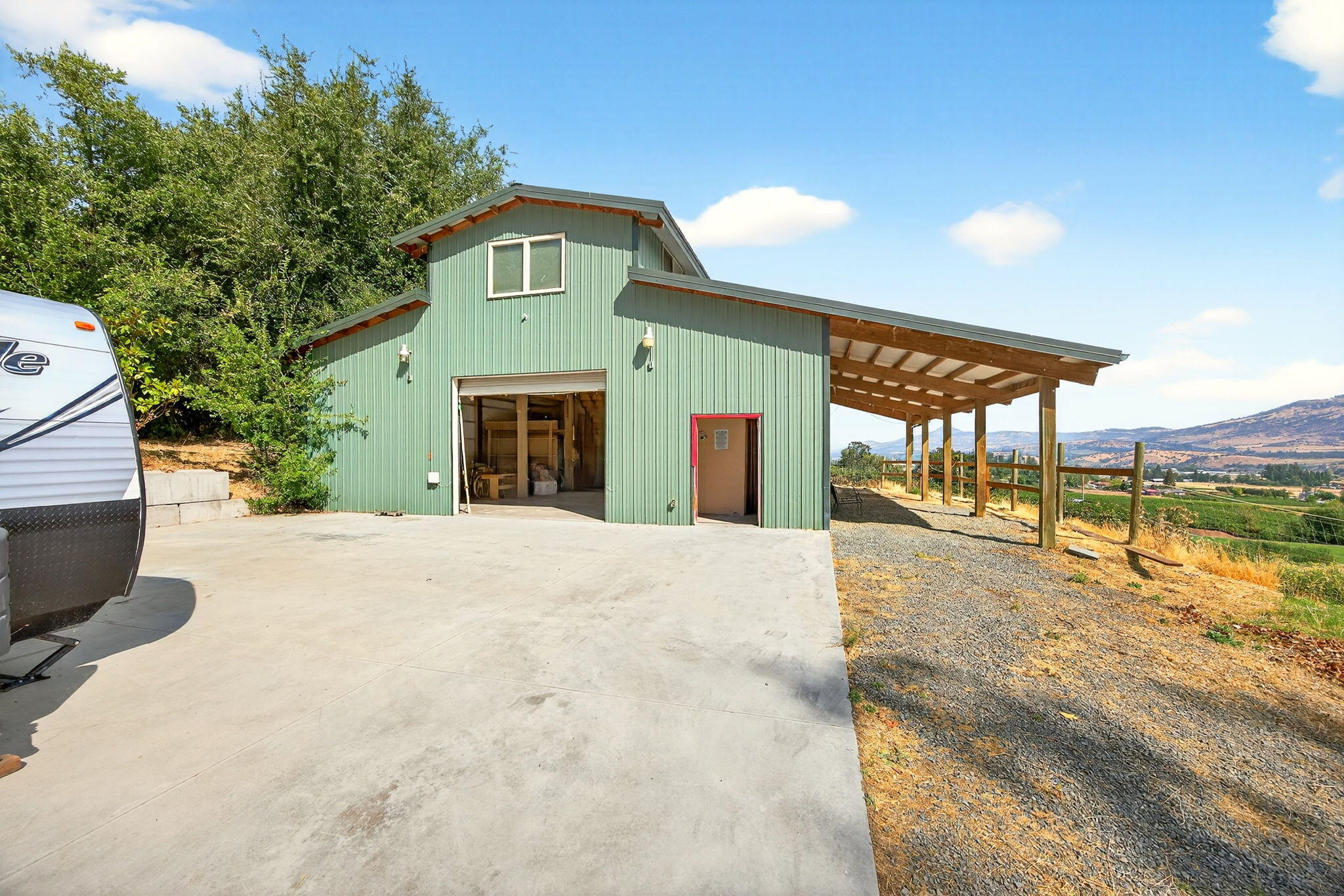6577 Adams Road Talent, OR 97540 - Photo 64 of 79 ApxAR00105