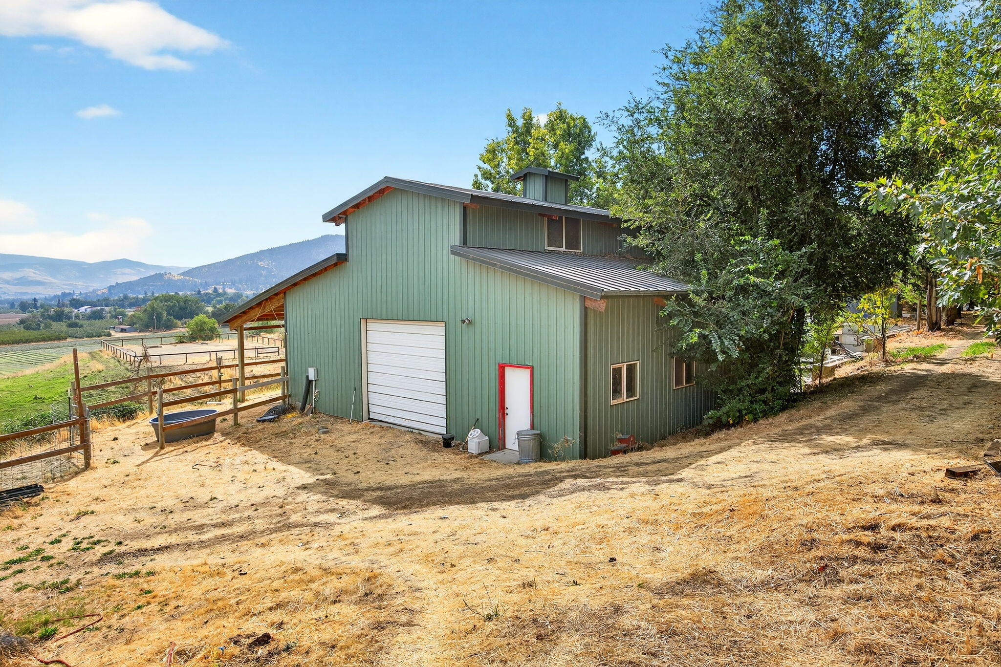 6577 Adams Road Talent, OR 97540 - Photo 66 of 79 ApxAR00096