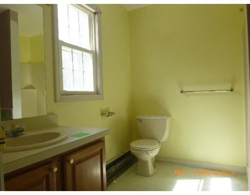 38 Rawson Road Webster, MA 01570 - Photo 19 of 21 Gallery Image 19