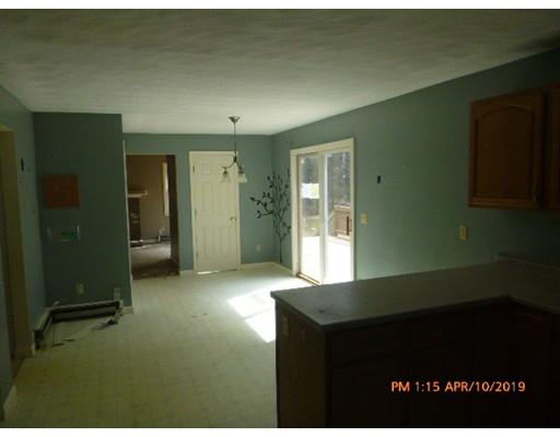 38 Rawson Road Webster, MA 01570 - Photo 6 of 21 Gallery Image 6