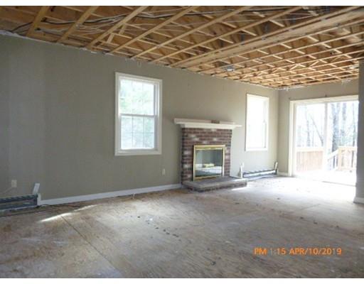 38 Rawson Road Webster, MA 01570 - Photo 10 of 21 Gallery Image 10