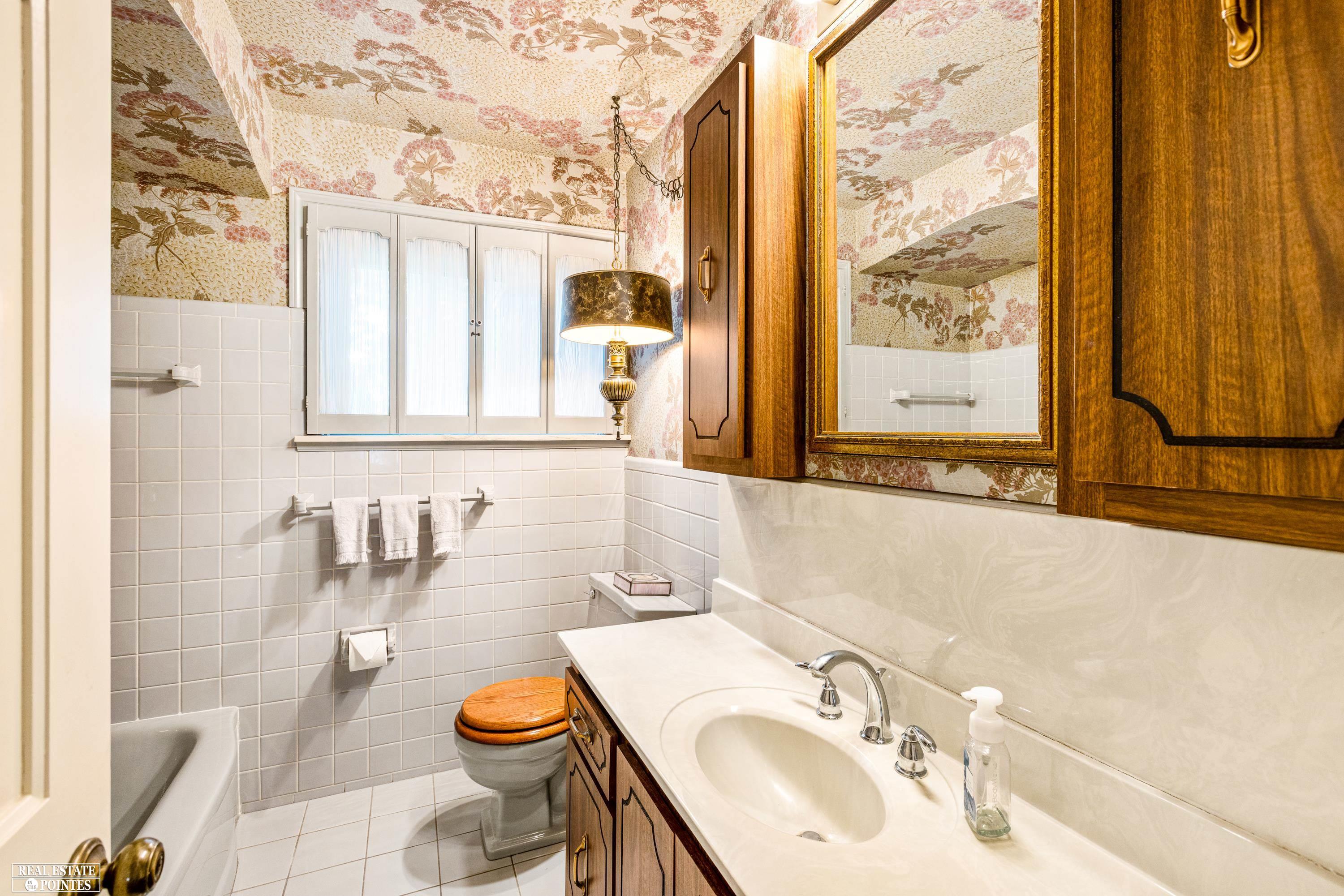22470 Marter Road St. Clair Shores, MI 48080 - Photo 15 of 33