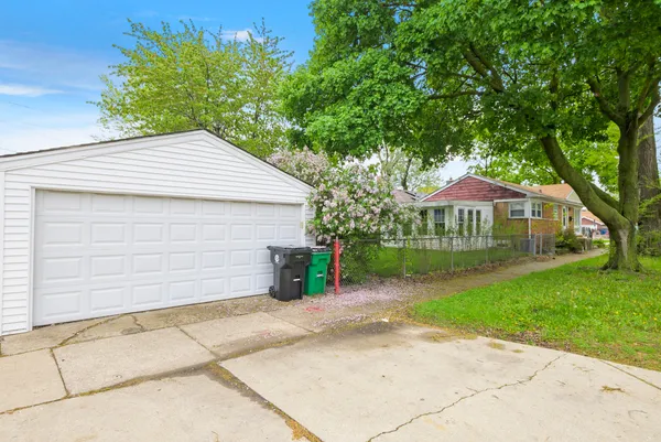 $3,400 | 7240 13th Street, Forest Park, IL 60130