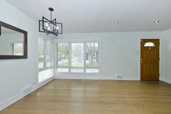 $3,400 | 7240 13th Street, Forest Park, IL 60130