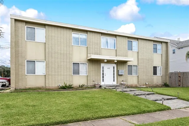 $1,300 | 6622 Fleur De Lis Drive, Unit 4, New Orleans, LA 70124