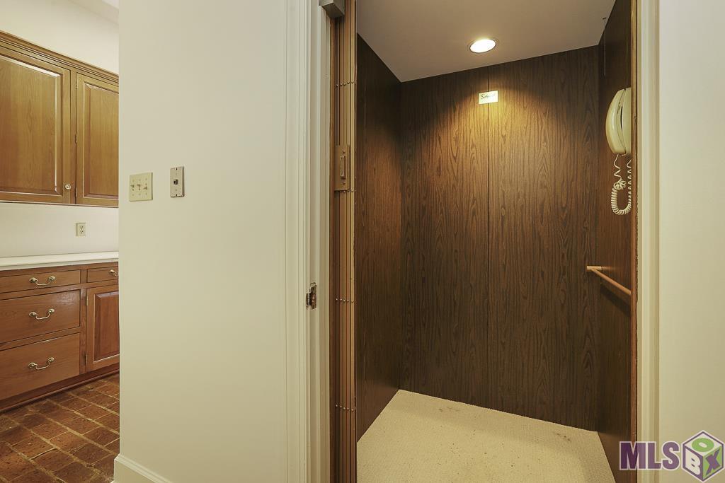 45 Jamestowne Court Baton Rouge, LA 70809 - Photo 17 of 35 Elevator