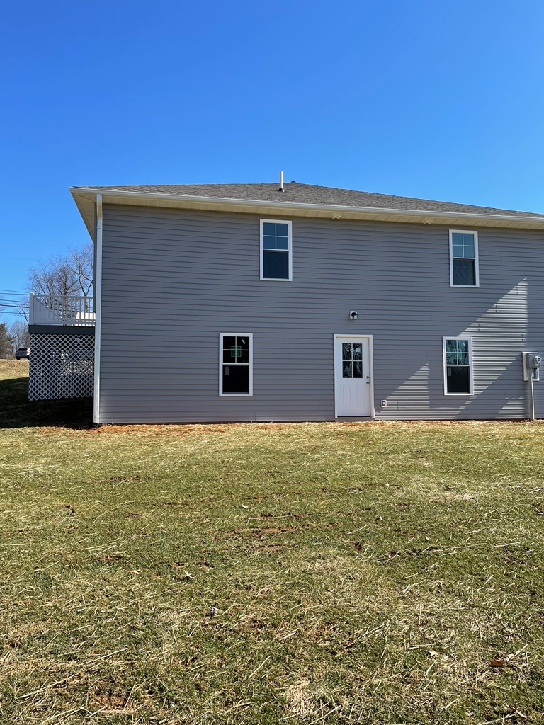 918 Fries Road Galax, VA 24333 - Photo 3 of 25 Gallery Image 3