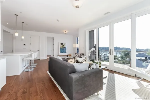 $7,450 | 108 Mamaroneck Avenue, Unit 201, Mamaroneck, NY 10543