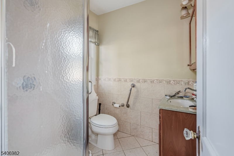 302 Oak Ridge Road West Milford, NJ 07438 - Photo 10 of 30