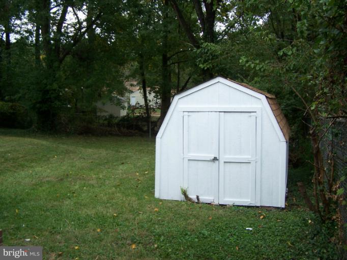 8908 Crandall Road Lanham, MD 20706 - Photo 23 of 30 Shed in Huge Back Yard