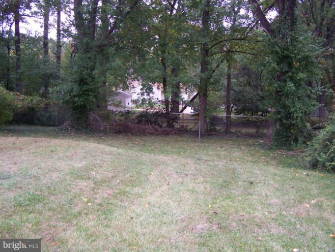 8908 Crandall Road Lanham, MD 20706 - Photo 28 of 30 Back Yard for fun & cook-outs