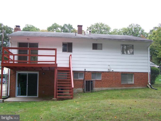 8908 Crandall Road Lanham, MD 20706 - Photo 5 of 30 Exterior (Rear)