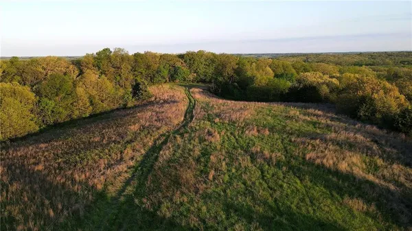 $137,500 | 42622 Ww Highway, Harris, MO 64645