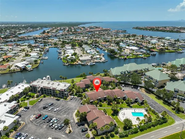 $2,100 | 1028 Apollo Beach Boulevard, Unit 8, Apollo Beach, FL 33572