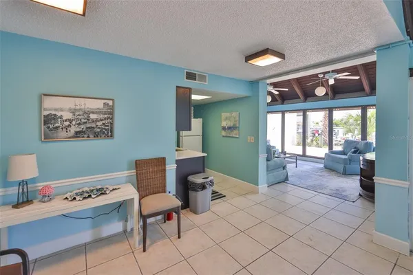 $2,100 | 1028 Apollo Beach Boulevard, Unit 8, Apollo Beach, FL 33572
