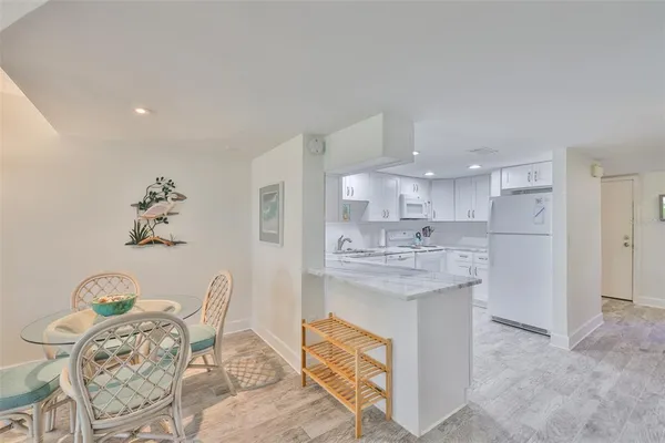 $2,100 | 1028 Apollo Beach Boulevard, Unit 8, Apollo Beach, FL 33572