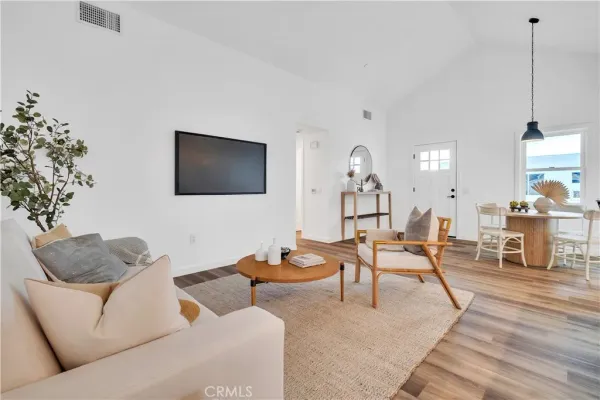 $1,400,000 | 226 Arena Street, El Segundo, CA 90245
