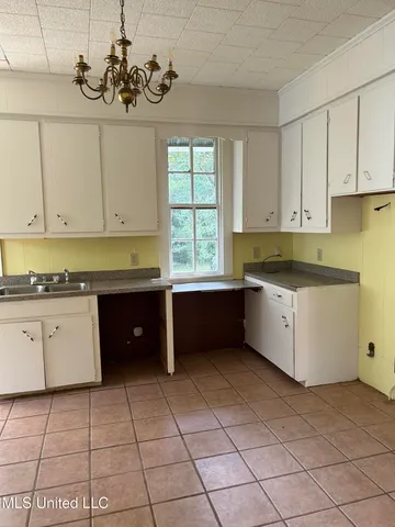 $120,000 | 341 West Congress Street, Brookhaven, MS 39601