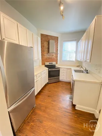 $2,400 | 503 Blair Street, Savannah, GA 31401