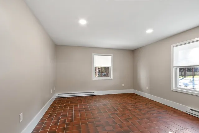 $3,000 | 82 R Cedar Street, Wenham, MA 01984