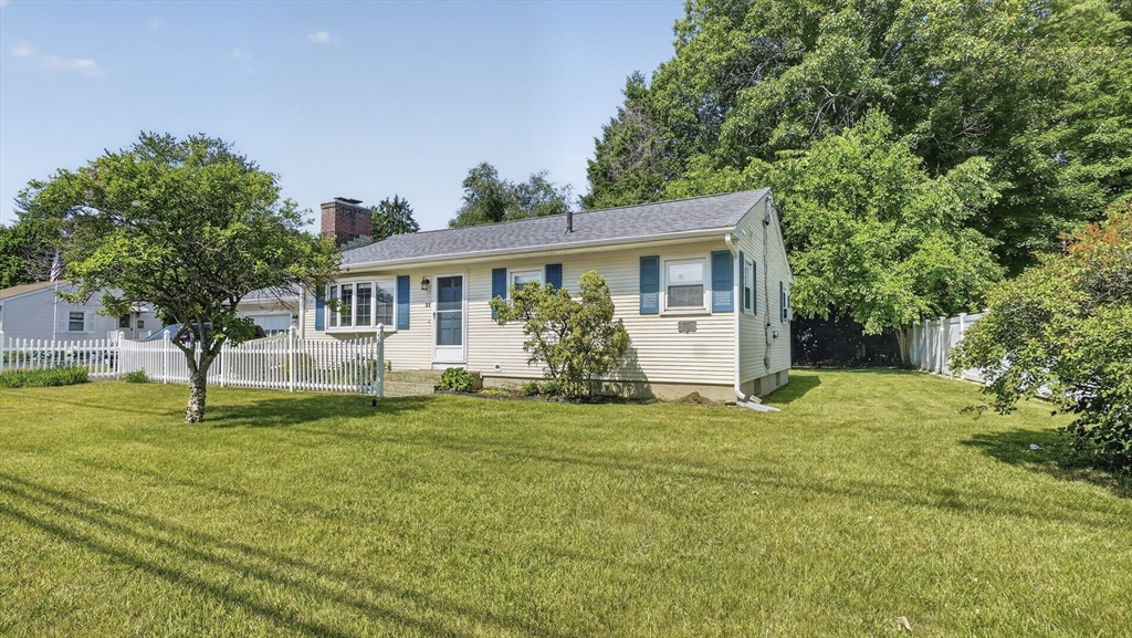 31 Shaker Road Westfield, MA 01085 - Photo 6 of 36