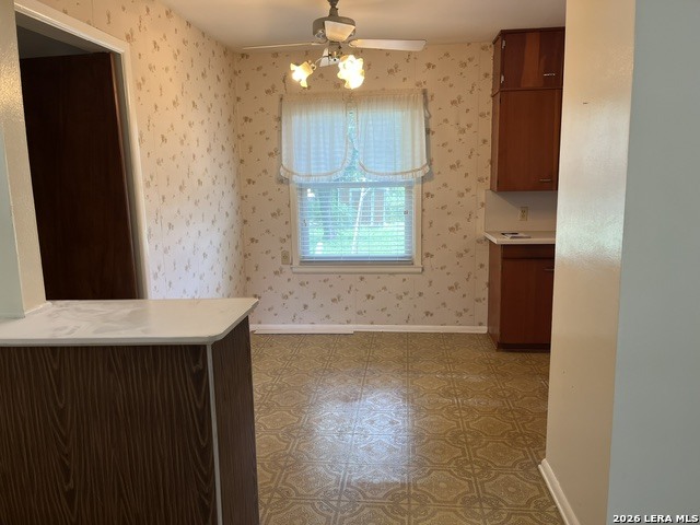 708 Sutton Street Pleasanton, TX 78064 - Photo 7 of 18