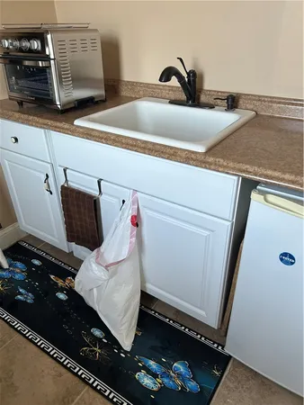 $1,500 | 401 Ten Rod Road, North Kingstown, RI 02852